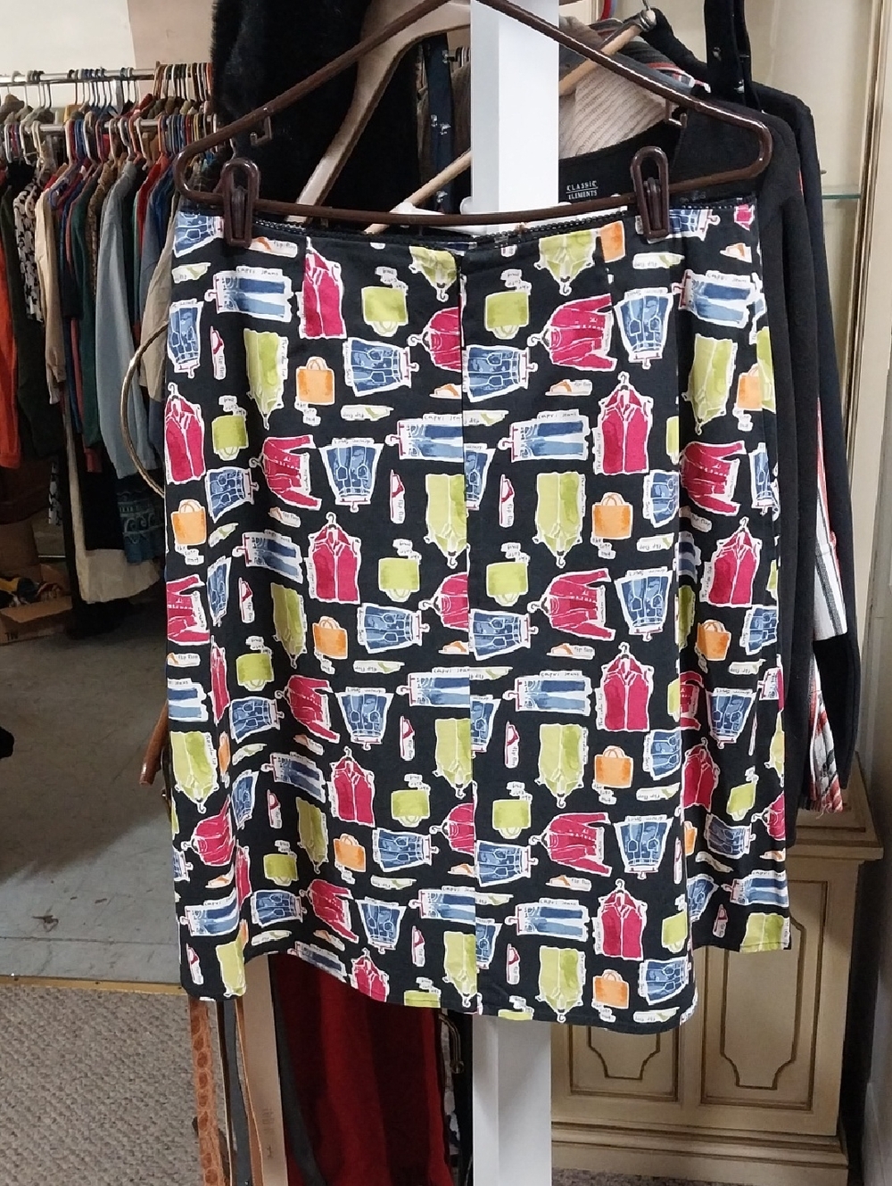 Valerie Stevens Black A-Line Skirt with Red, Blue, Green & Orange Wardrobe Print - Picture 4 of 4